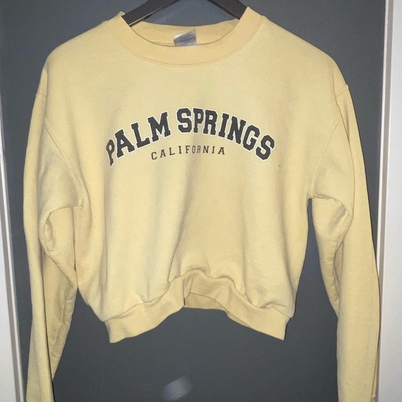 Cropped Crew Neck - Picture 1 of 2